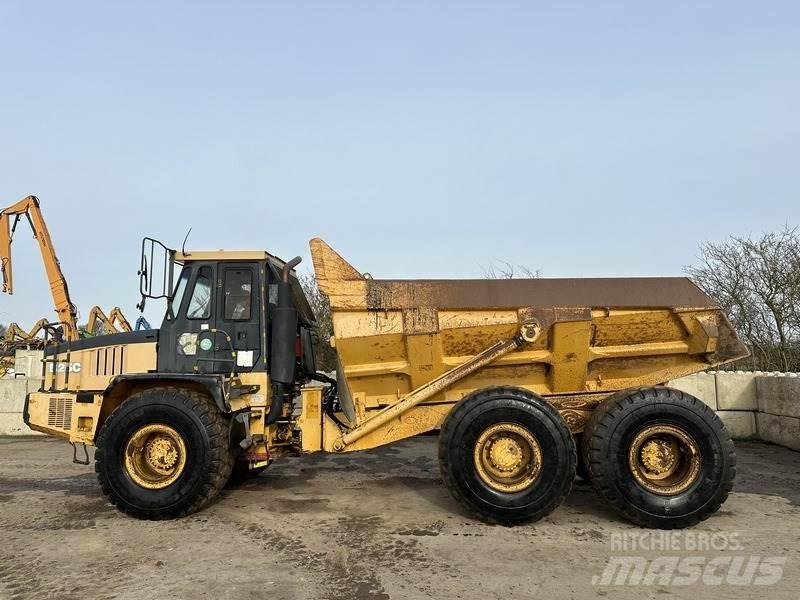 Bell B25C Midjestyrd dumper