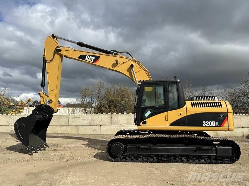 CAT 20T Excavator Bandgrävare