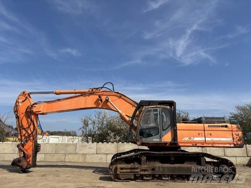 Doosan DX480LC Bandgrävare