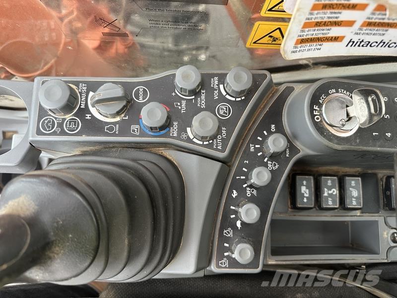 Hitachi ZX130 Bandgrävare