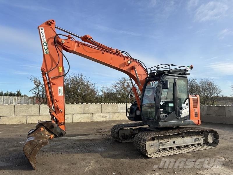 Hitachi ZX135 Bandgrävare