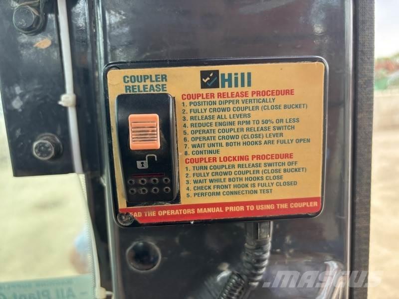 Hitachi ZX135 US-6 Bandgrävare