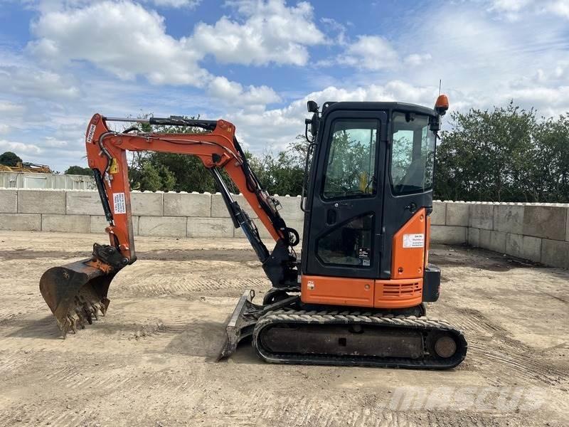 Hitachi ZX26U-5A CR Minigrävare < 7t
