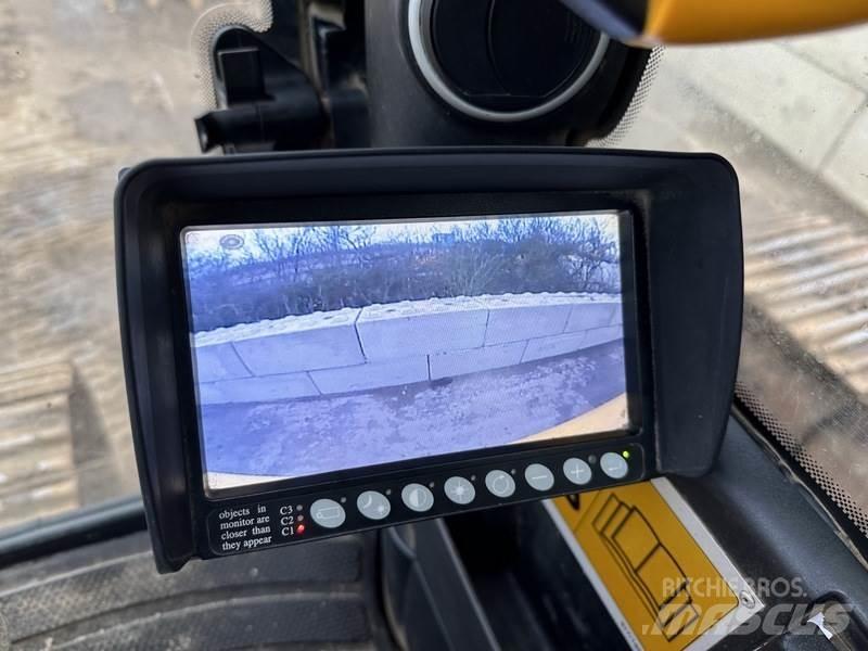 JCB JS370 LC T4 Bandgrävare