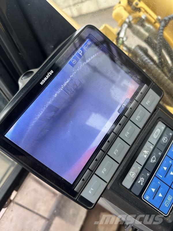 Komatsu PC490 LC-10 Bandgrävare