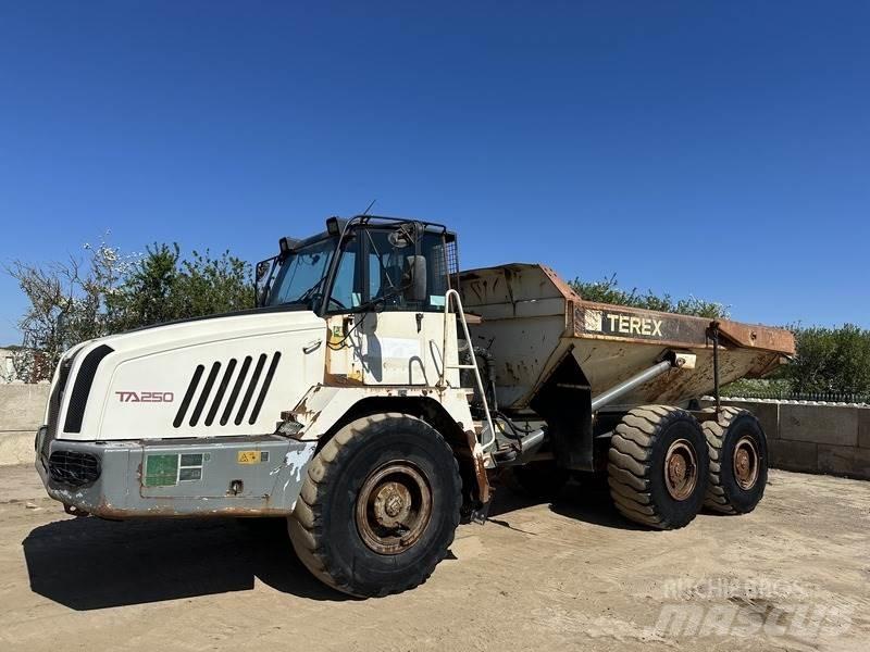 Terex TA250 Midjestyrd dumper