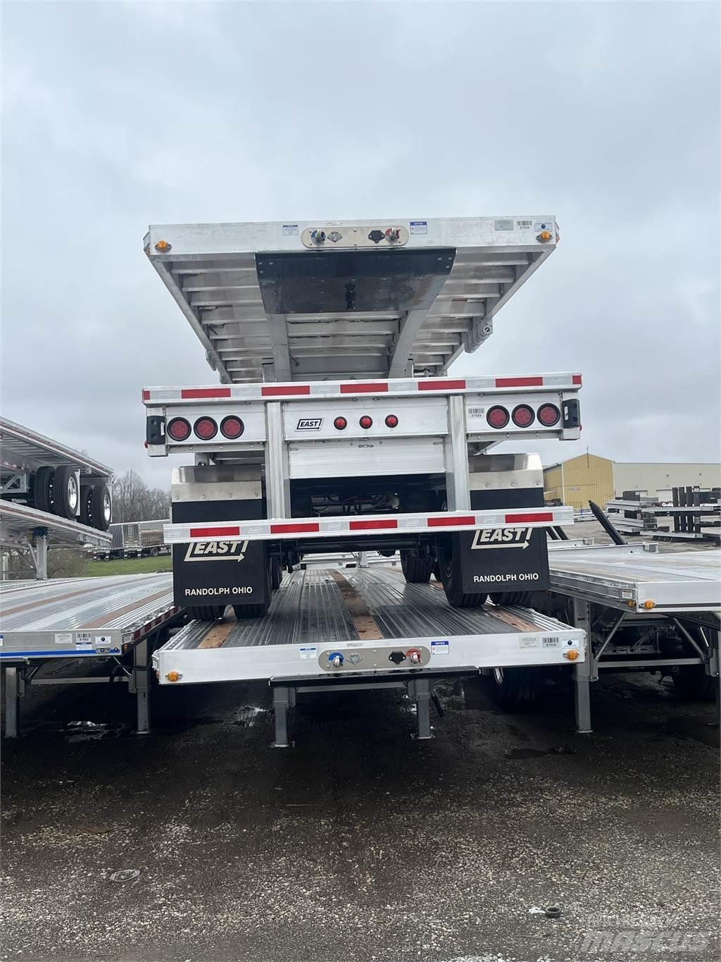East Mfg FLATBED Flaksläp