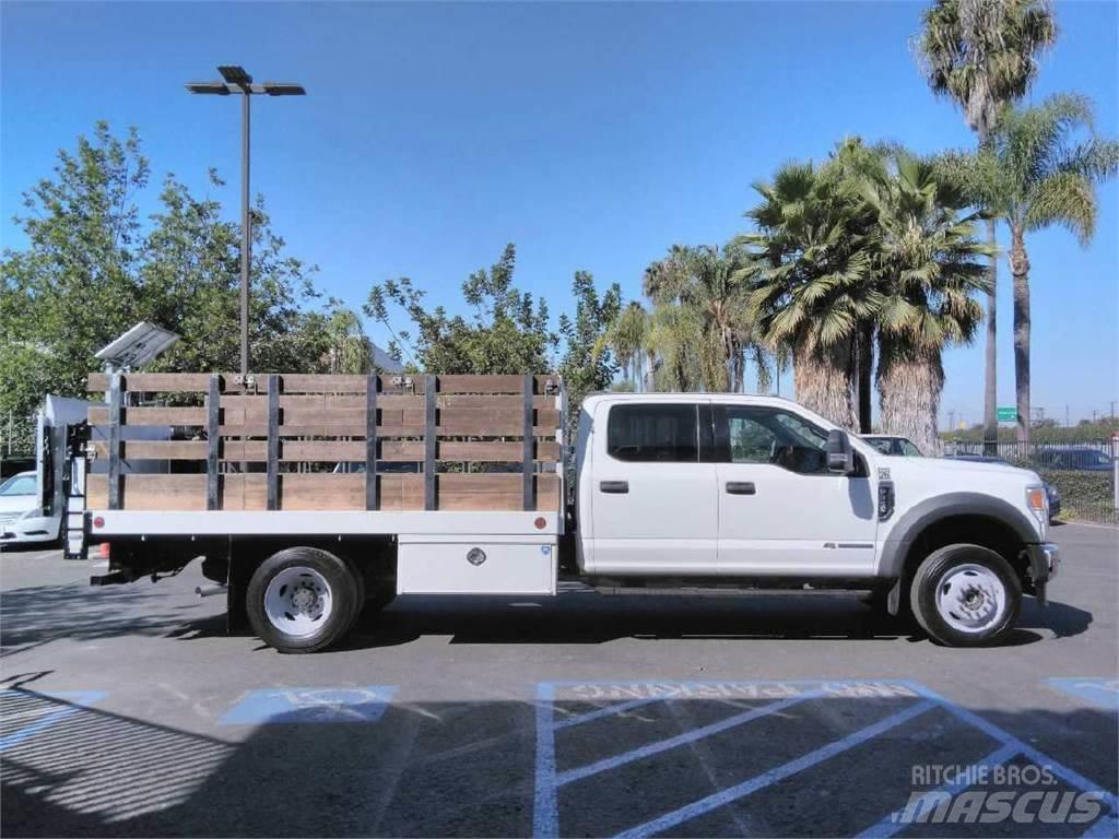 Ford F550 CREW CAB 4 Skåpbilar