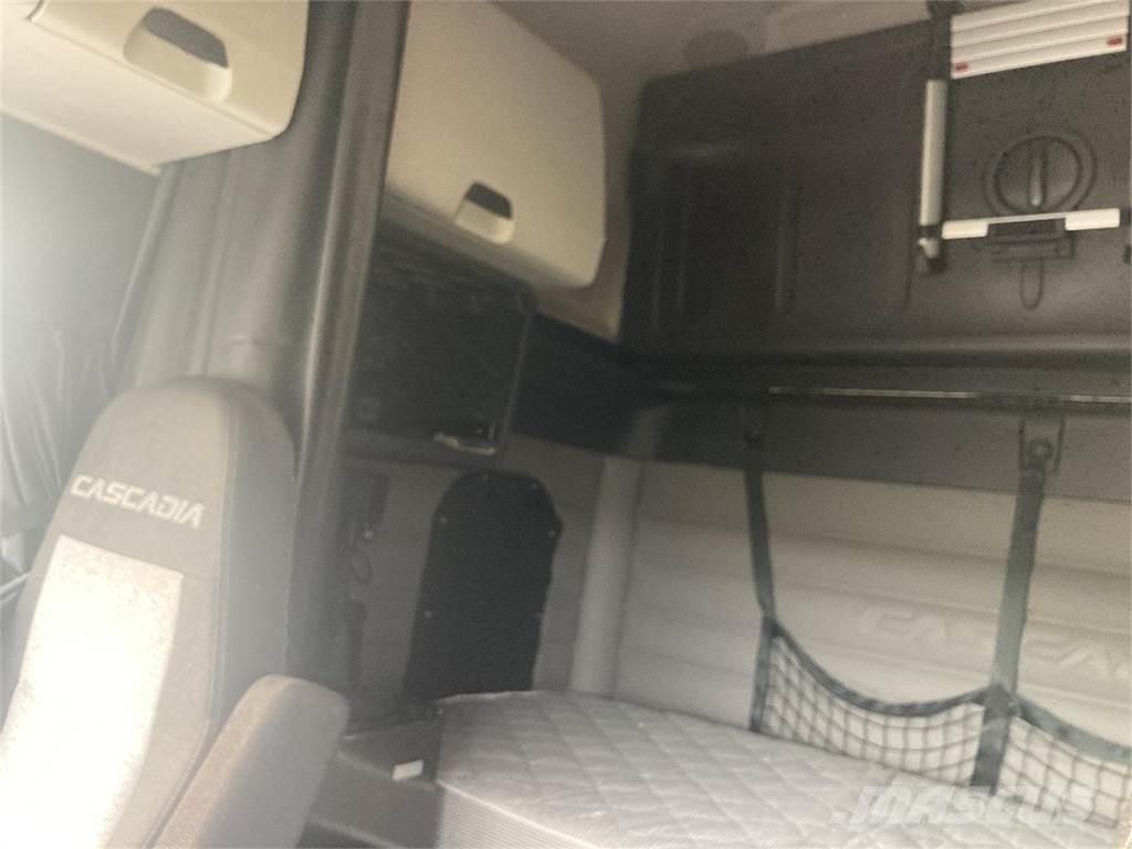 Freightliner  Dragbilar