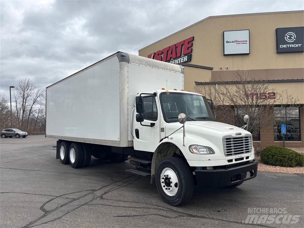 Freightliner M2 106 Skåpbilar