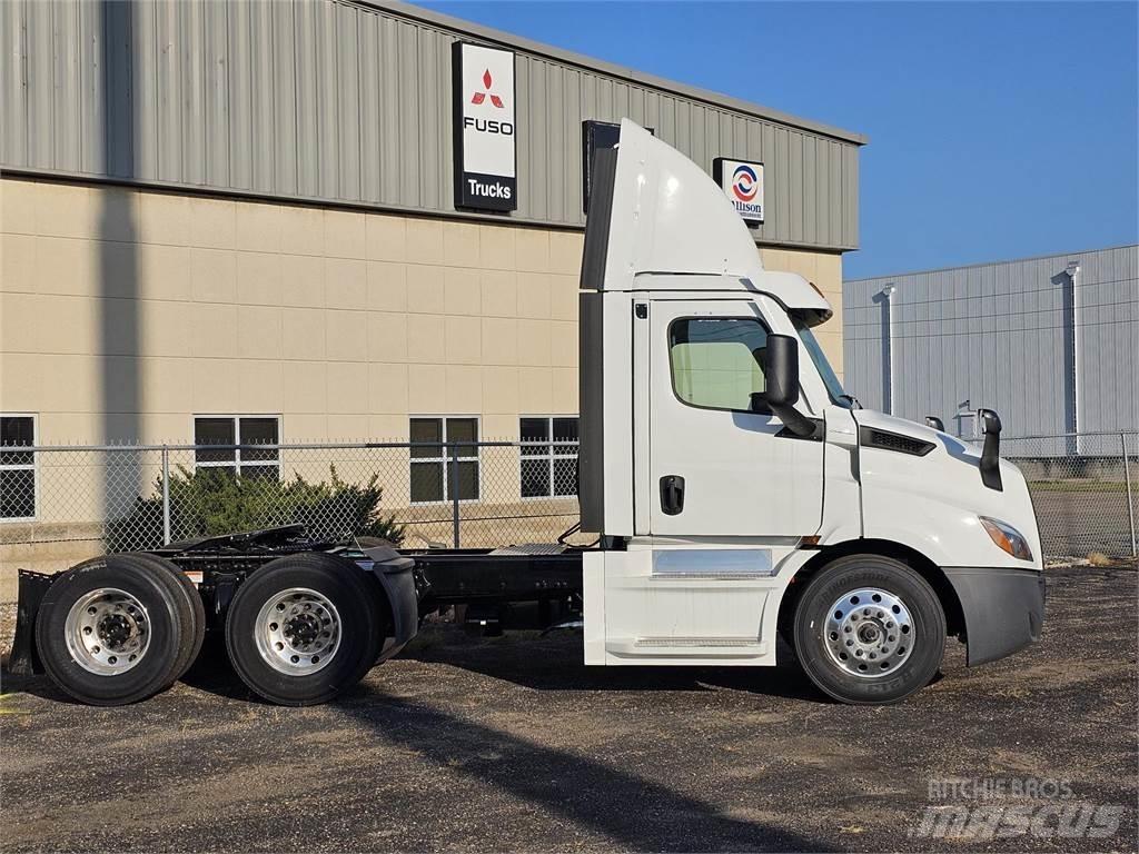 Freightliner PE116DC Dragbilar