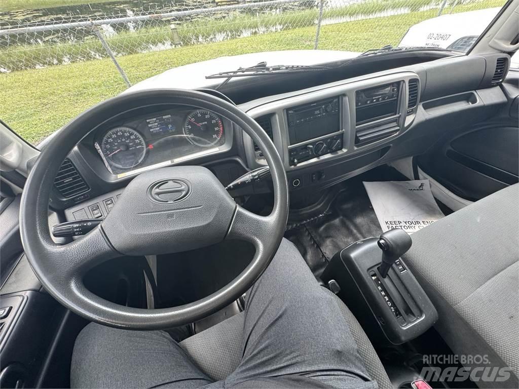 Hino 268 Skåpbilar