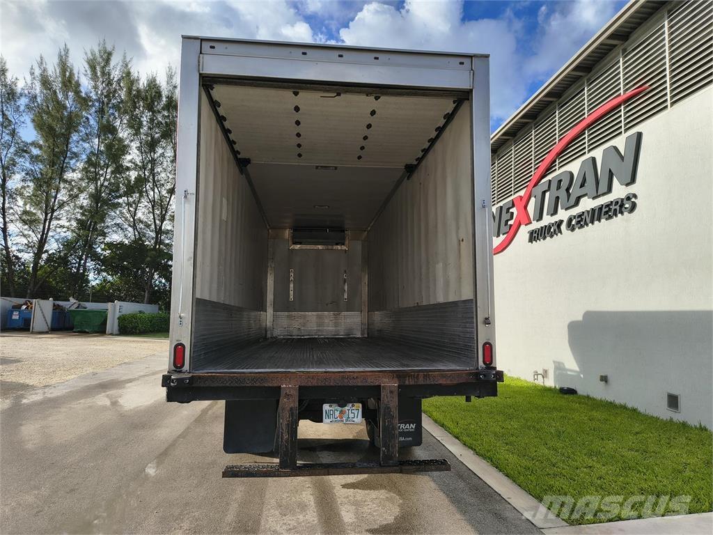 Hino 268A Skåpbilar