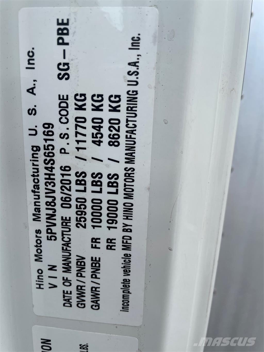 Hino 268A Skåpbilar