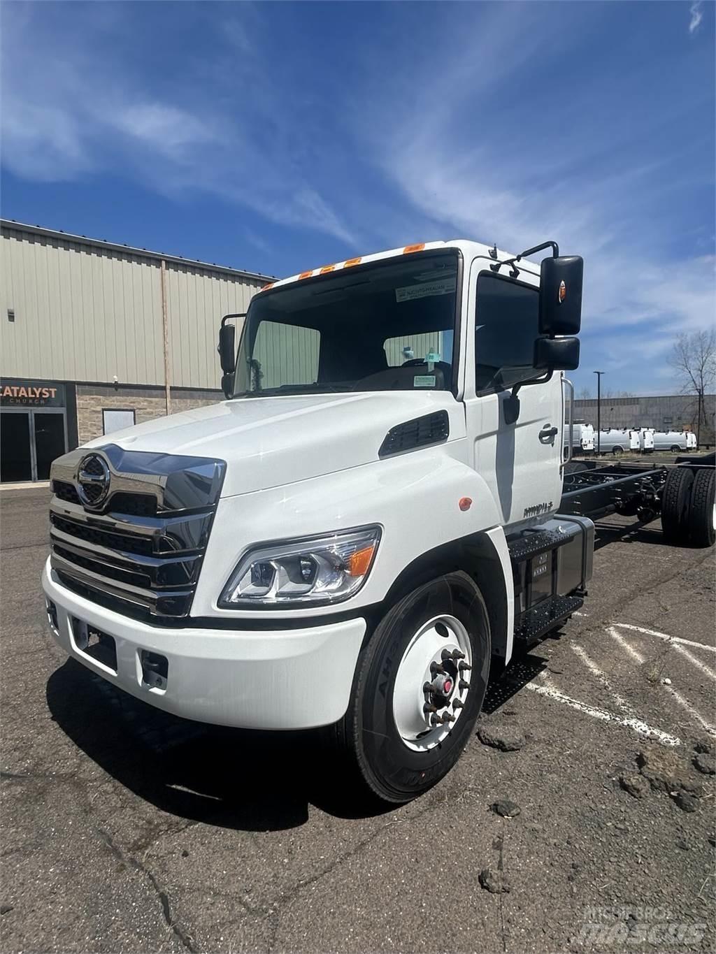 Hino L6 Chassier