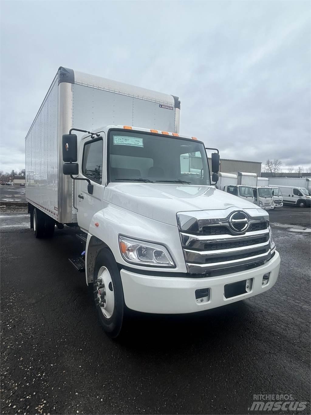 Hino L6 Skåpbilar