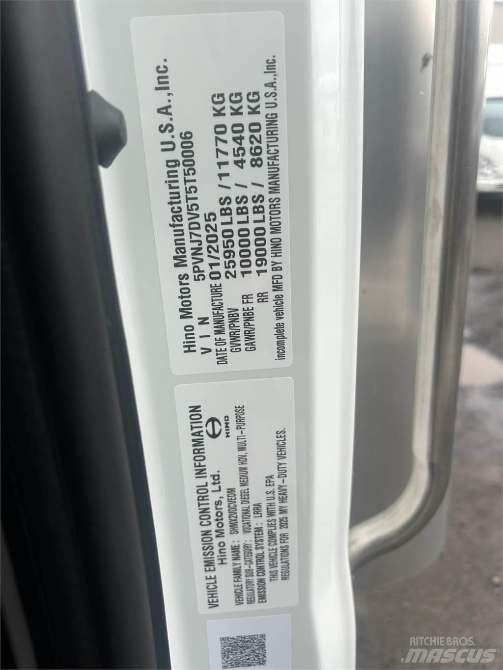 Hino L6 Skåpbilar