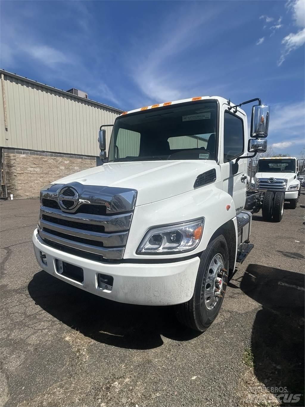 Hino L6 Chassier