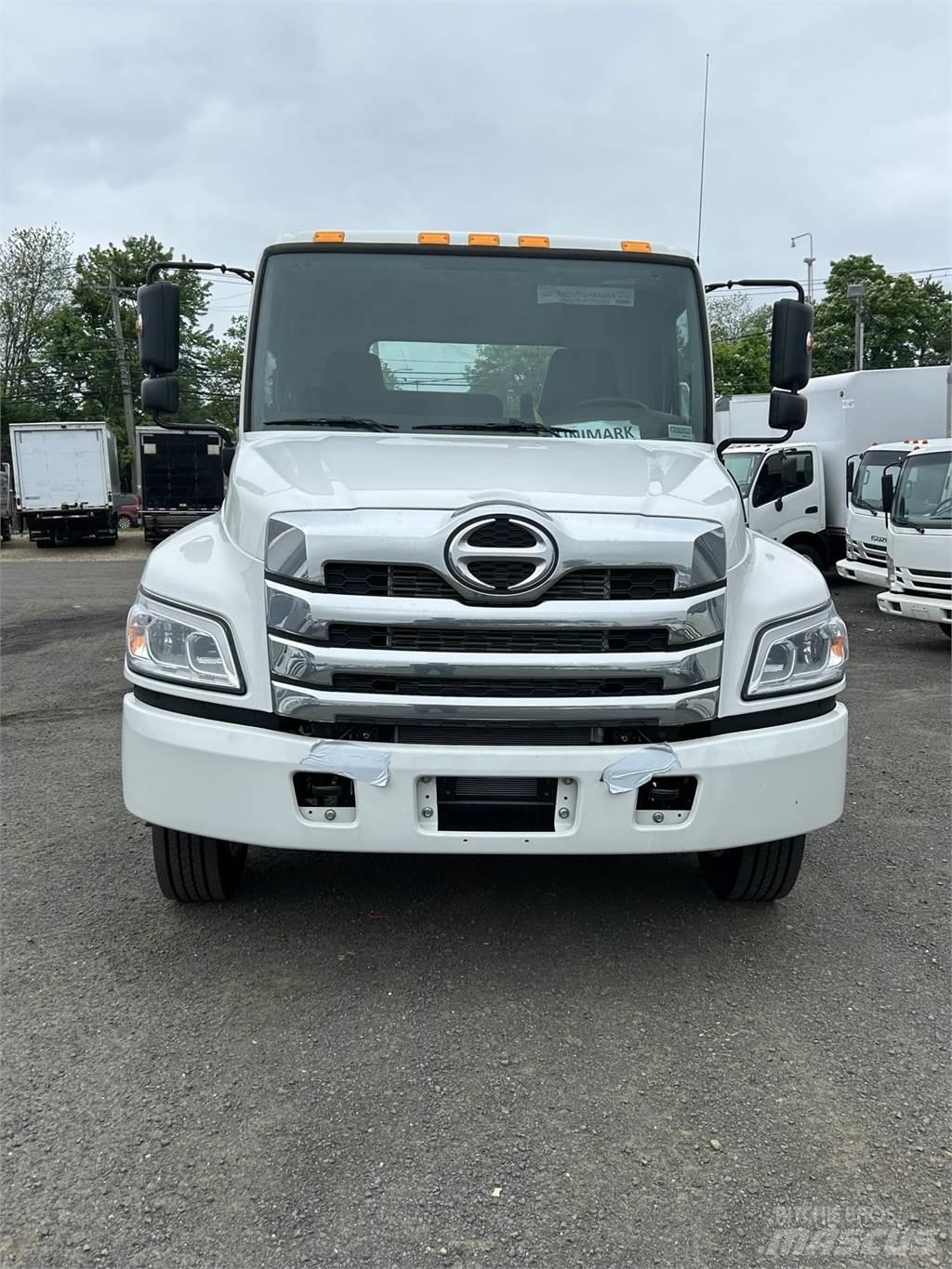 Hino L6 Chassier