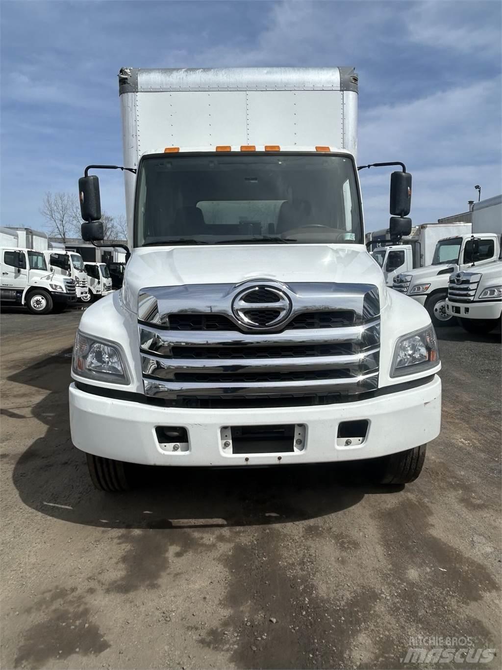 Hino L6 Skåpbilar