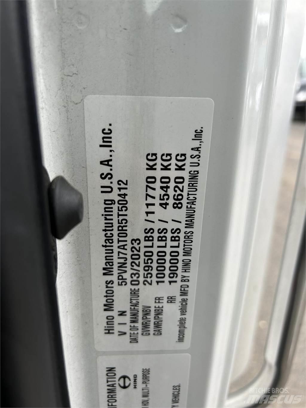 Hino L6 Skåpbilar