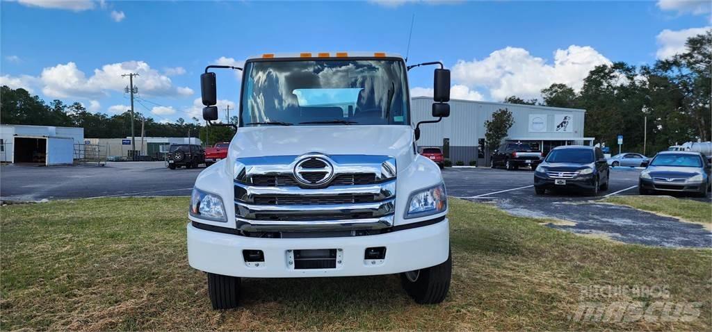 Hino L7 Chassier