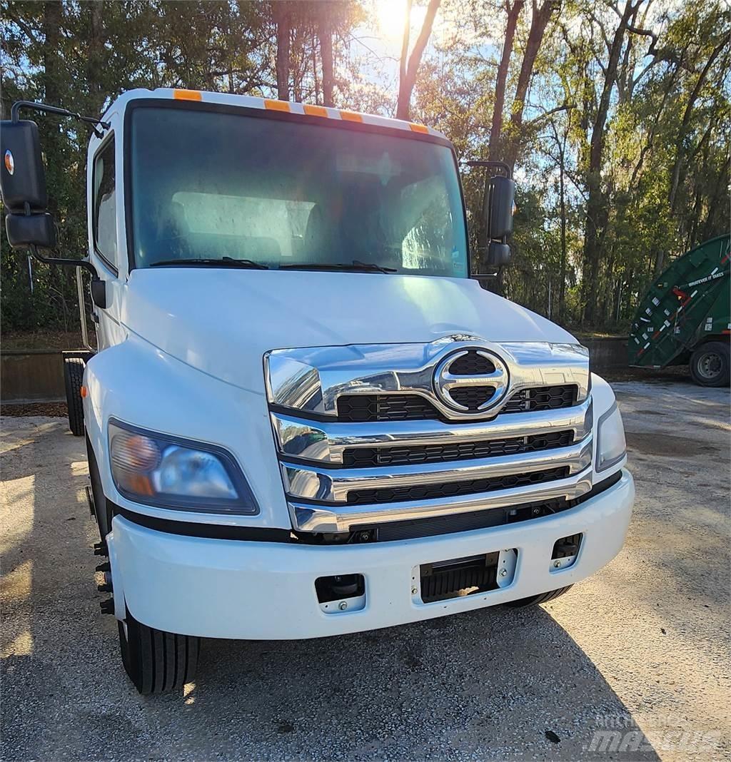 Hino L7 Dragbilar