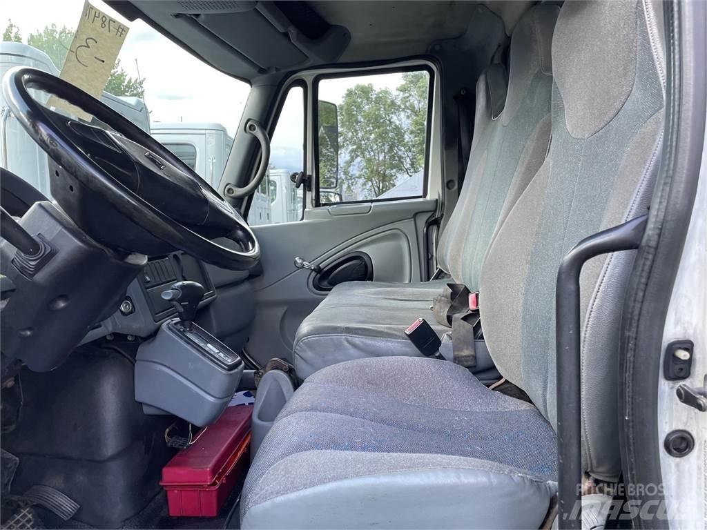 International 4300 Övriga bilar