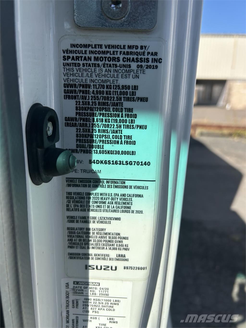 Isuzu FTR Skåpbilar