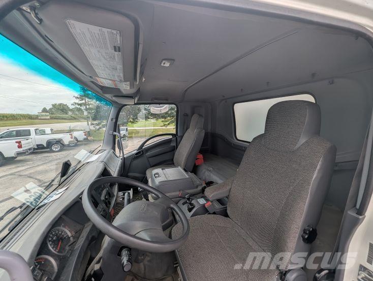 Isuzu FTR Skåpbilar