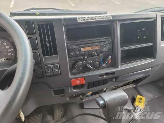 Isuzu NPR HD EFI 14' Tippbilar