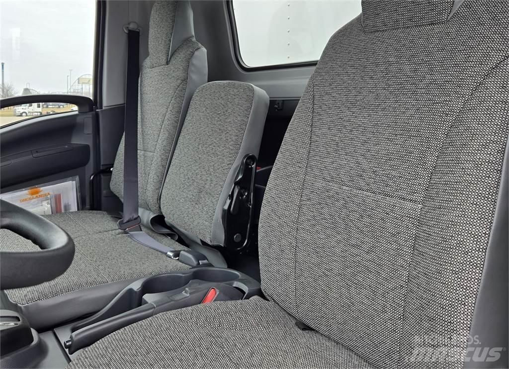 Isuzu NPRHD Skåpbilar