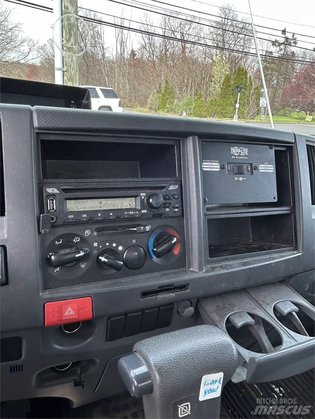 Isuzu NRR Övriga bilar