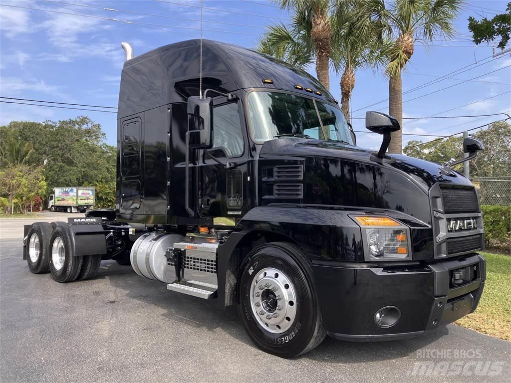 Mack AN64T Dragbilar