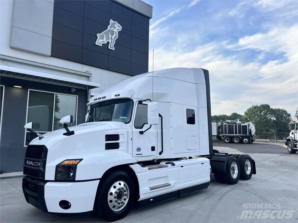 Mack AN64T Dragbilar