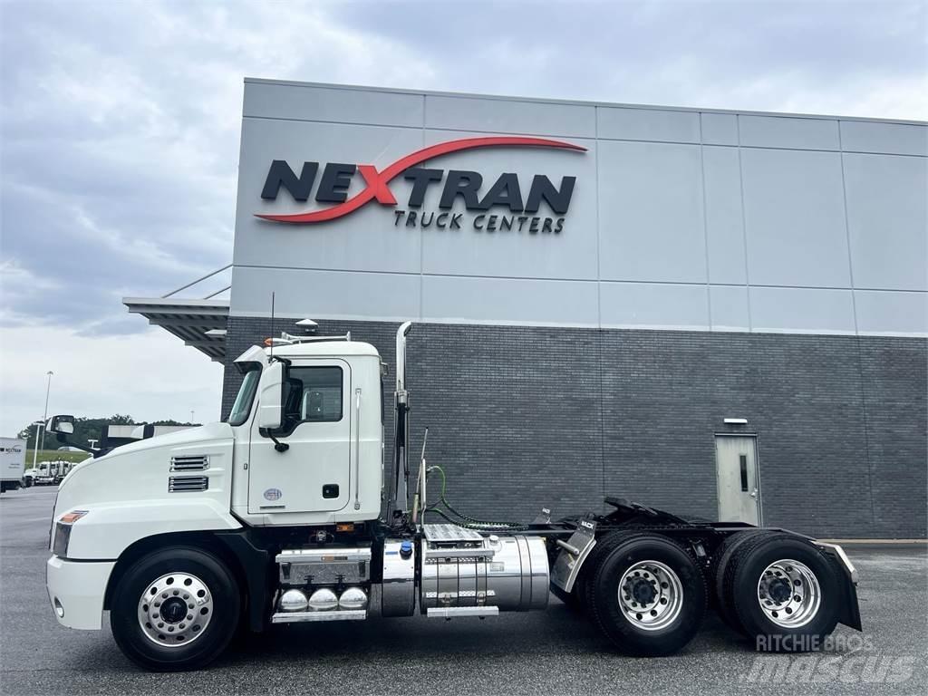 Mack AN64T Dragbilar