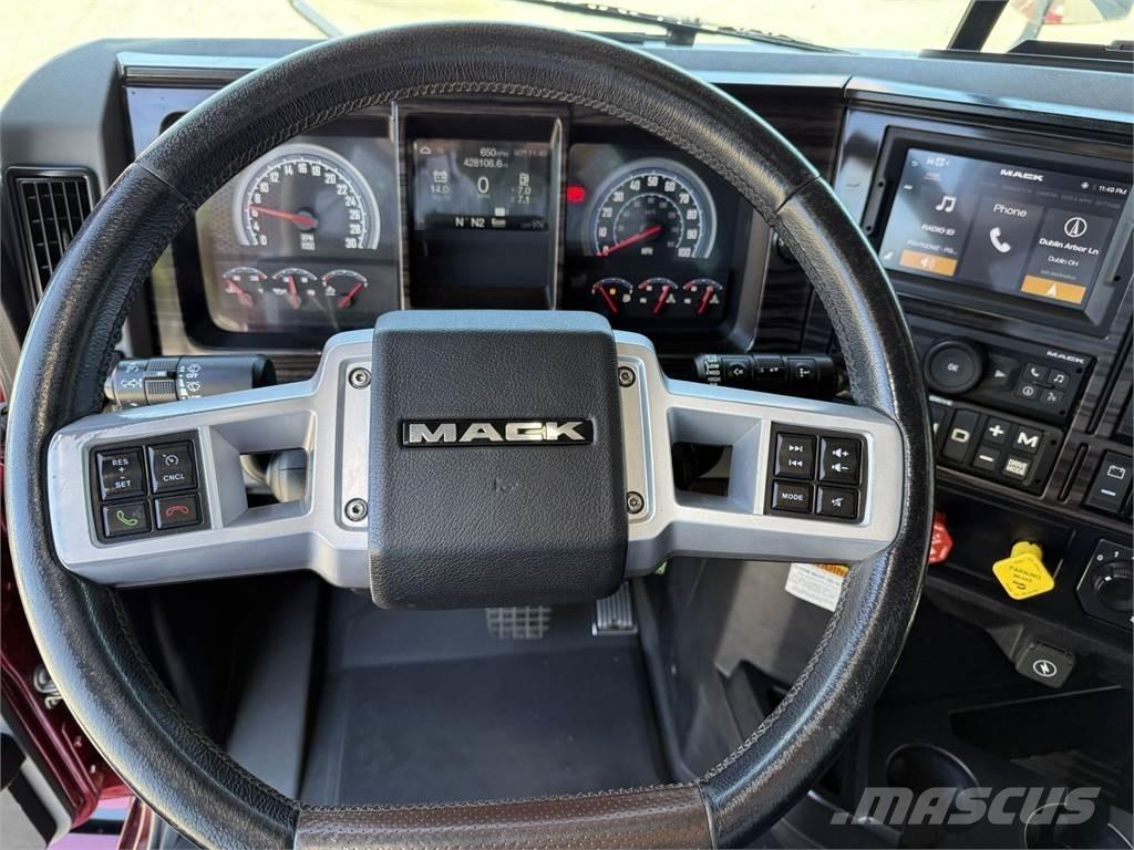 Mack AN64T Dragbilar