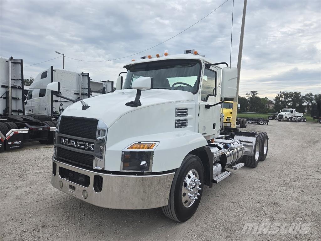 Mack AN64T Dragbilar