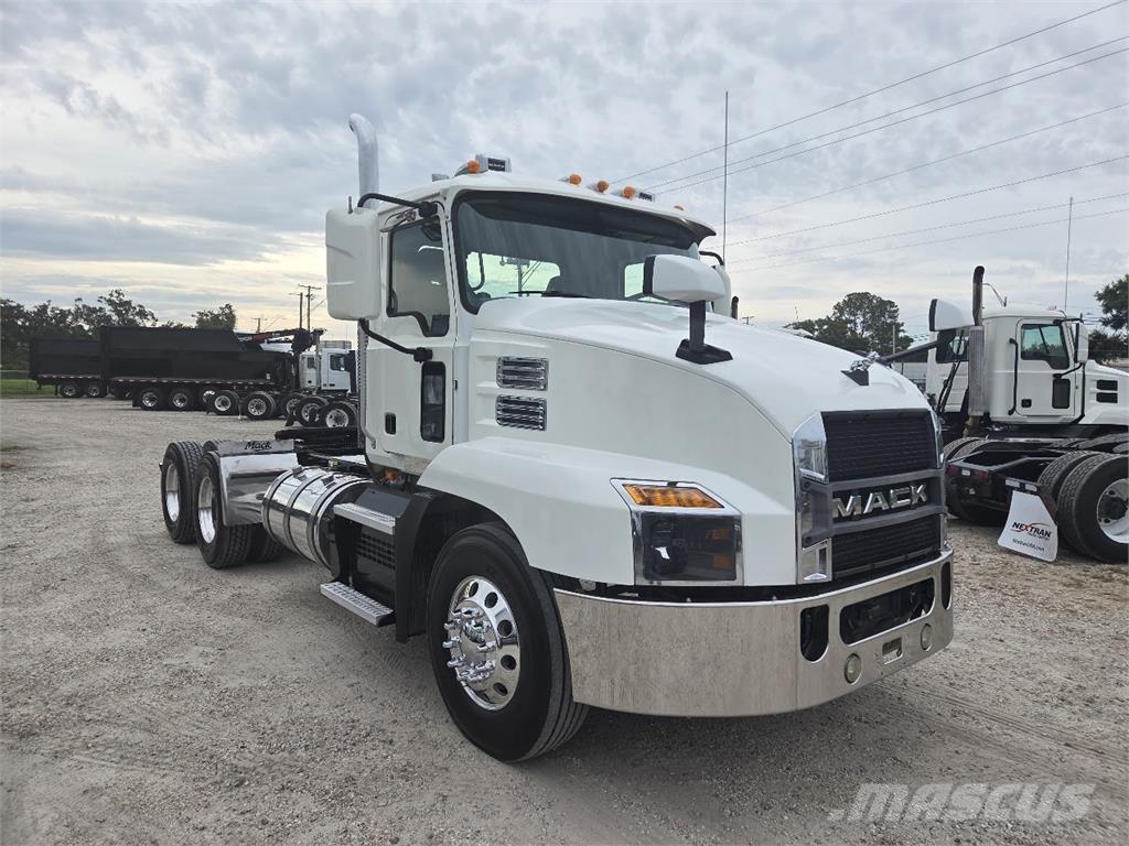Mack AN64T Dragbilar
