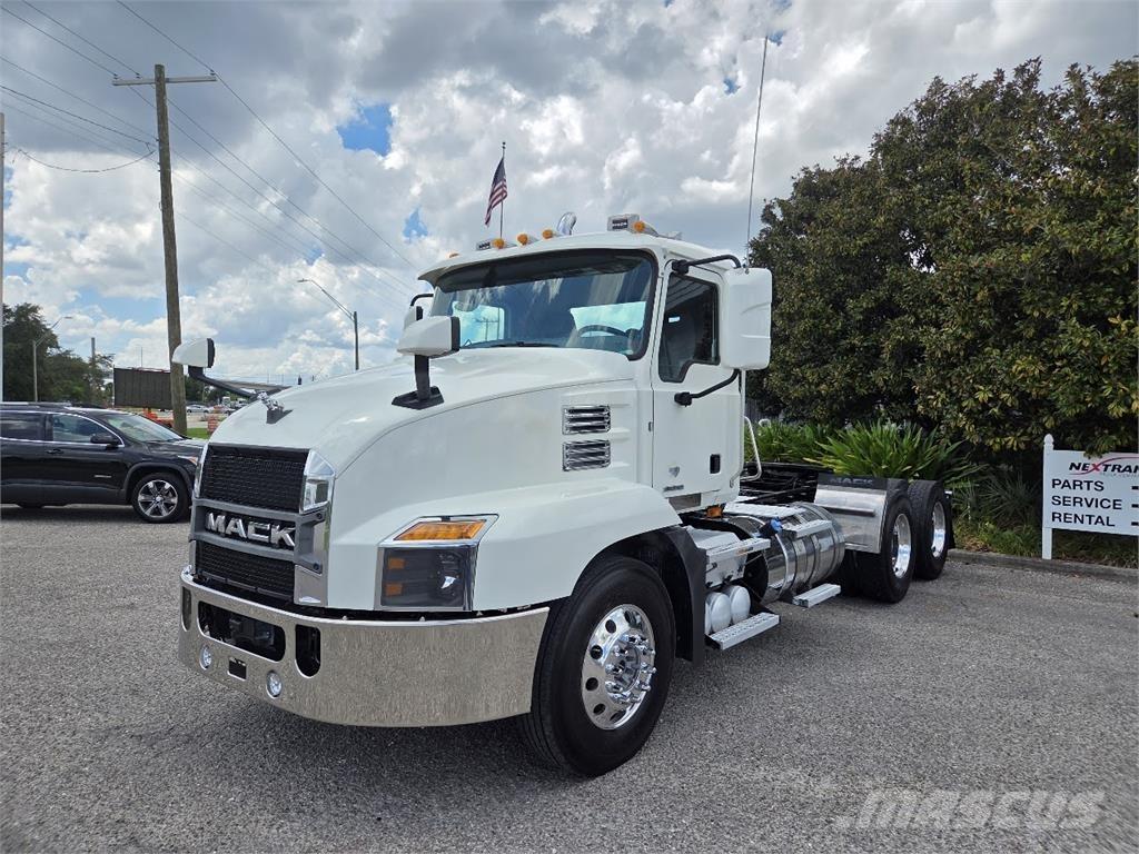 Mack AN64T Dragbilar
