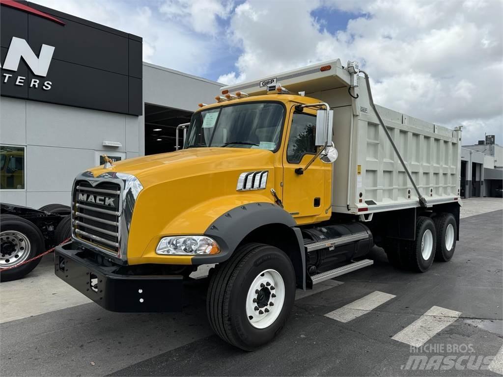 Mack GR64BRX Tippbilar