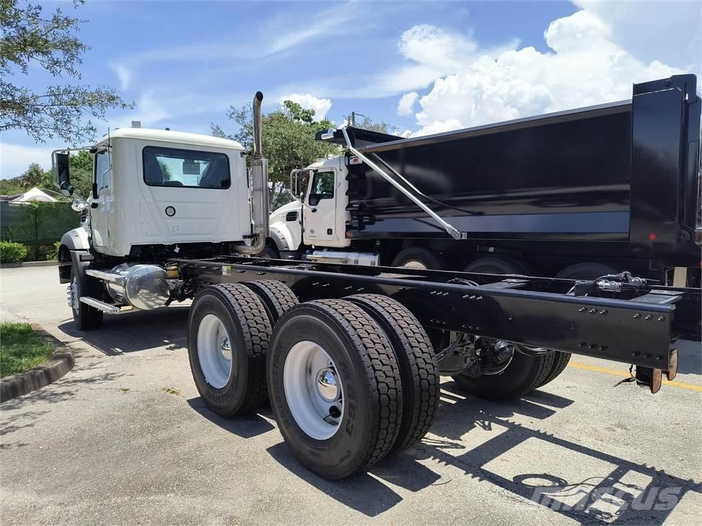Mack GR64BX Cementbil