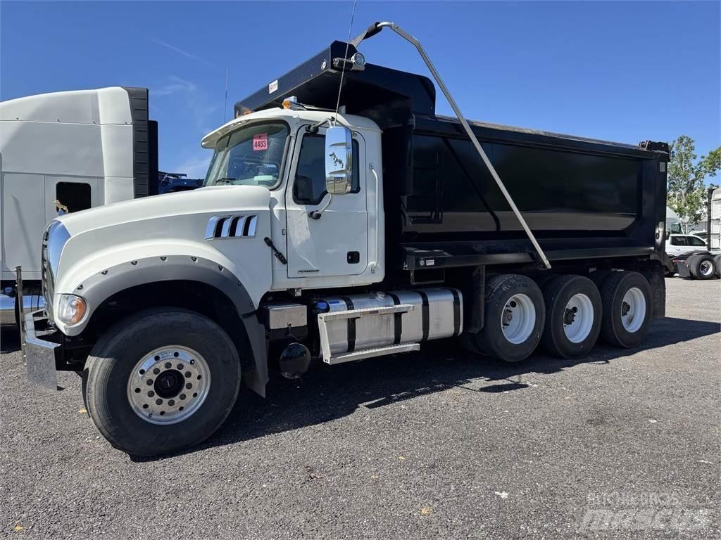 Mack GR64F Tippbilar