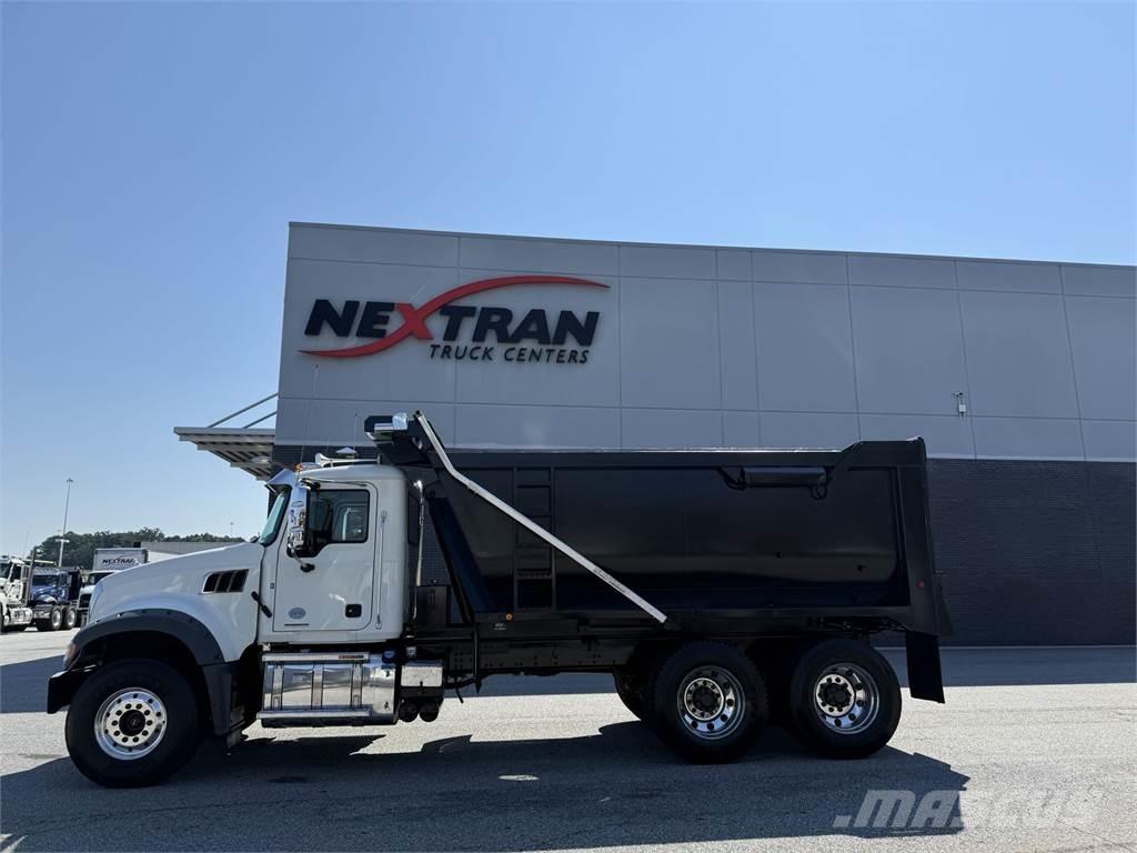 Mack GR64F Tippbilar