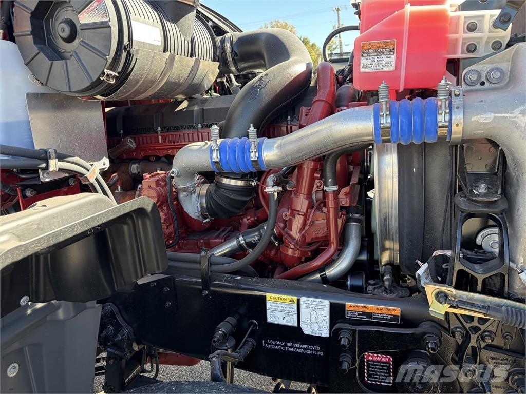 Mack GR64FR Cementbil