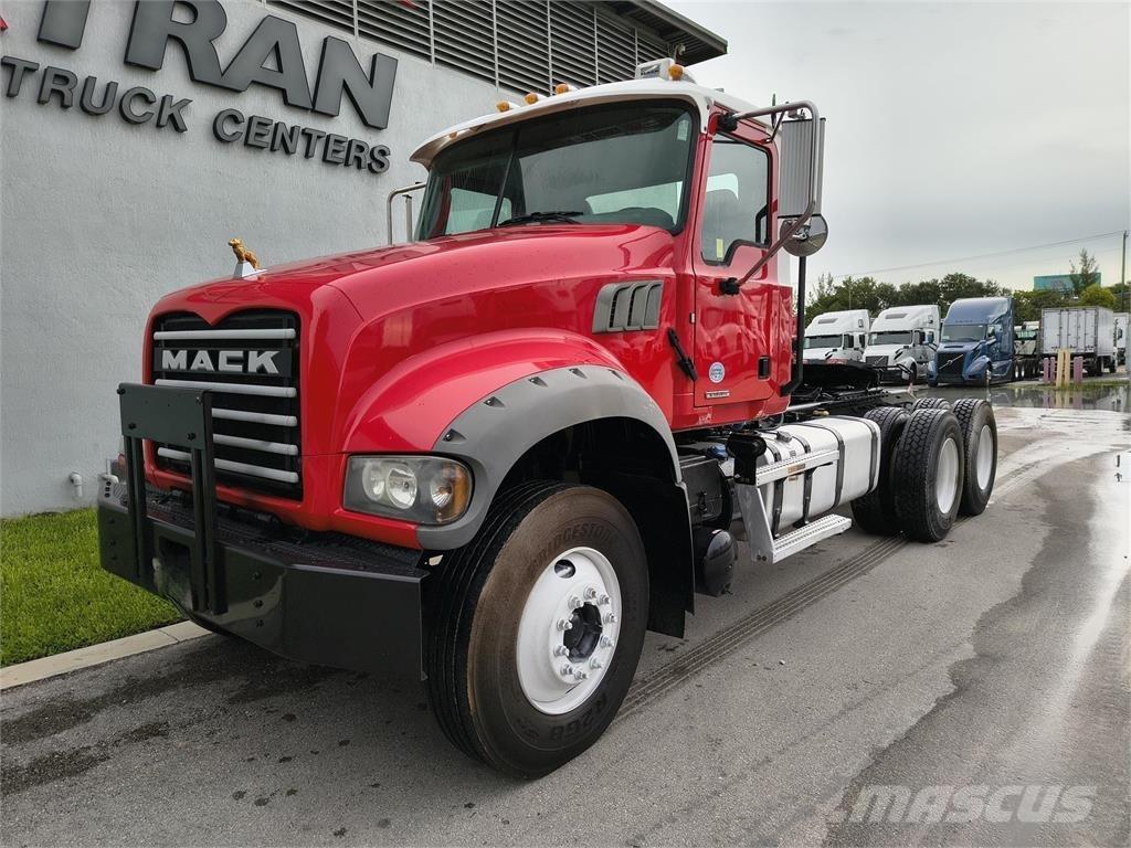 Mack GR64FT Dragbilar