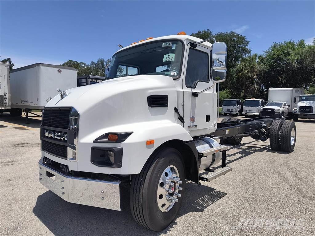 Mack MD7 42R Tippbilar