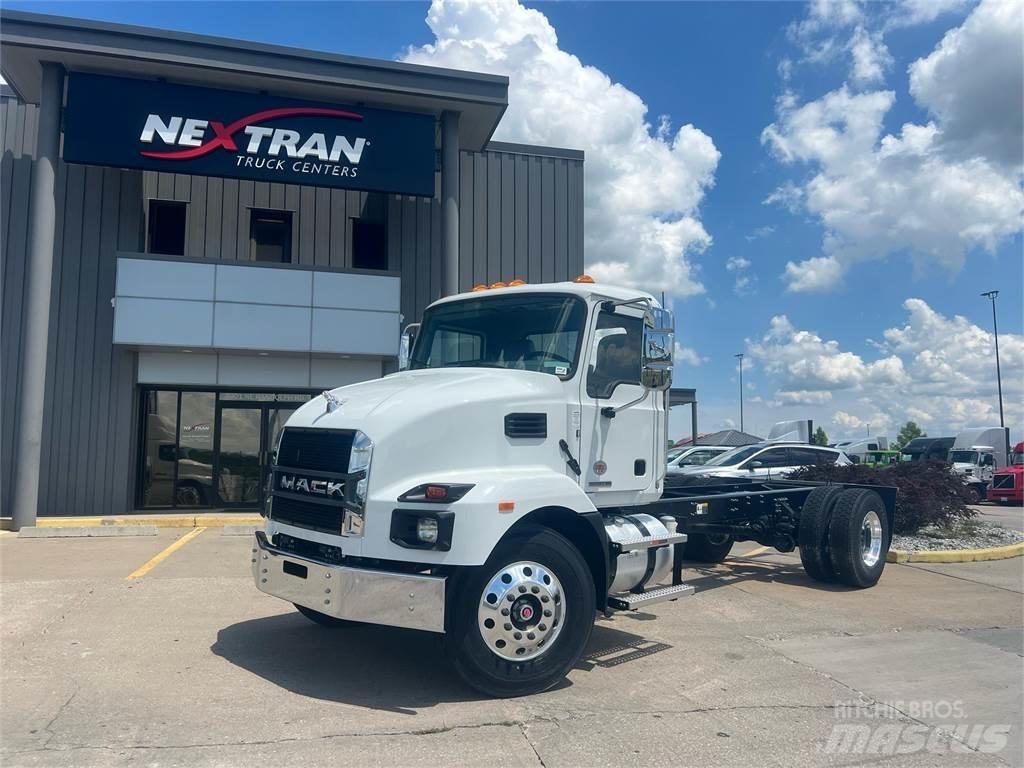 Mack MD742 Chassier