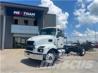 Mack MD742 Chassier