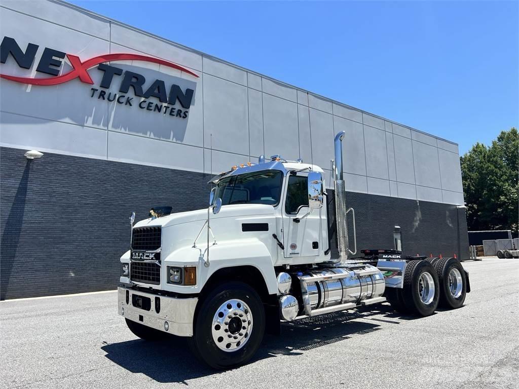 Mack PI64T Dragbilar